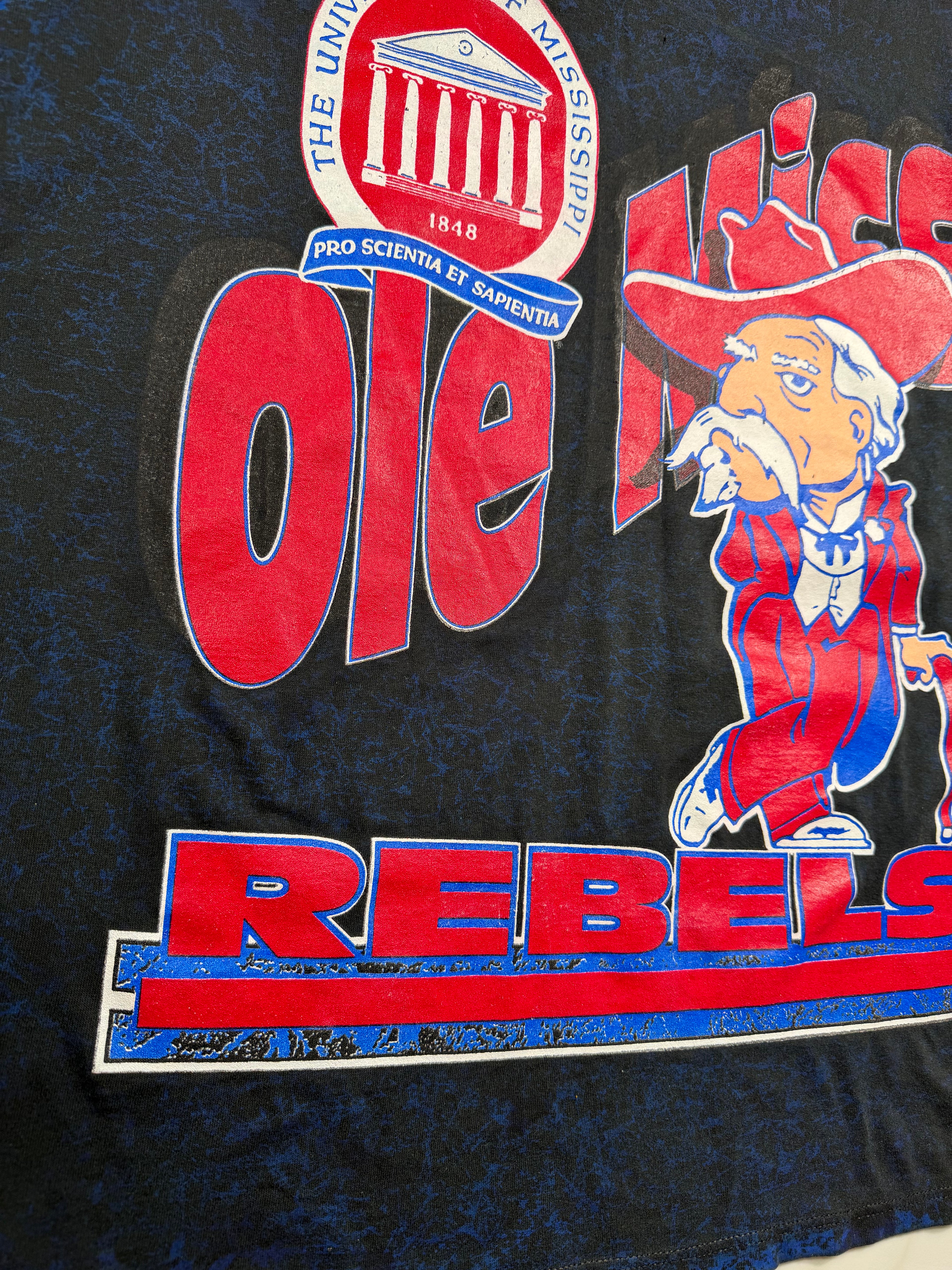 Ole Miss vintage rare tee- Xl
